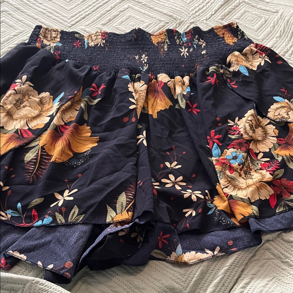 Multicolor Women Shorts, Feels like Skirt